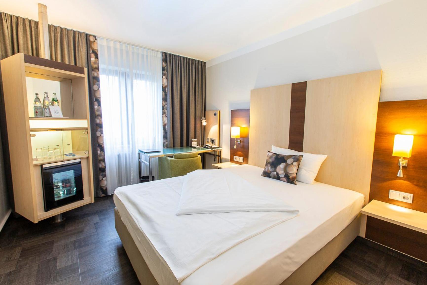 Hotel Scheffelhoehe Bruchsal Extérieur photo