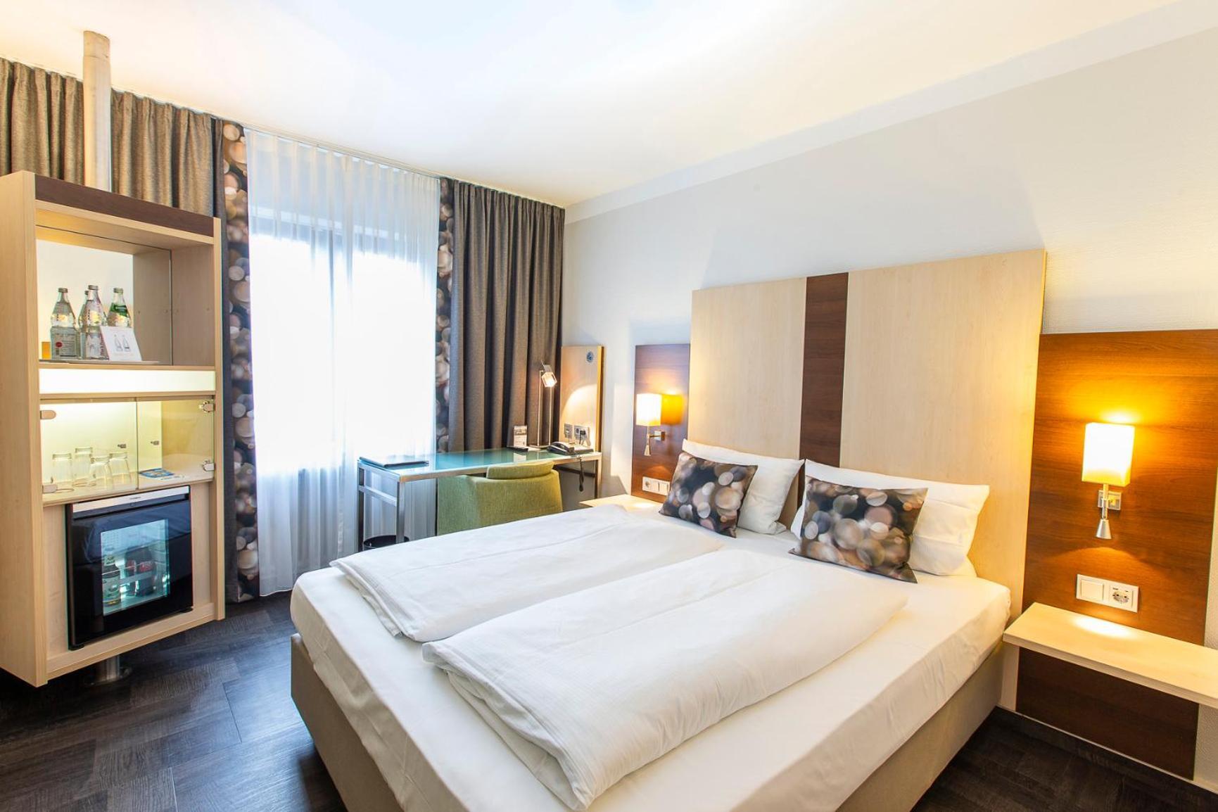 Hotel Scheffelhoehe Bruchsal Extérieur photo