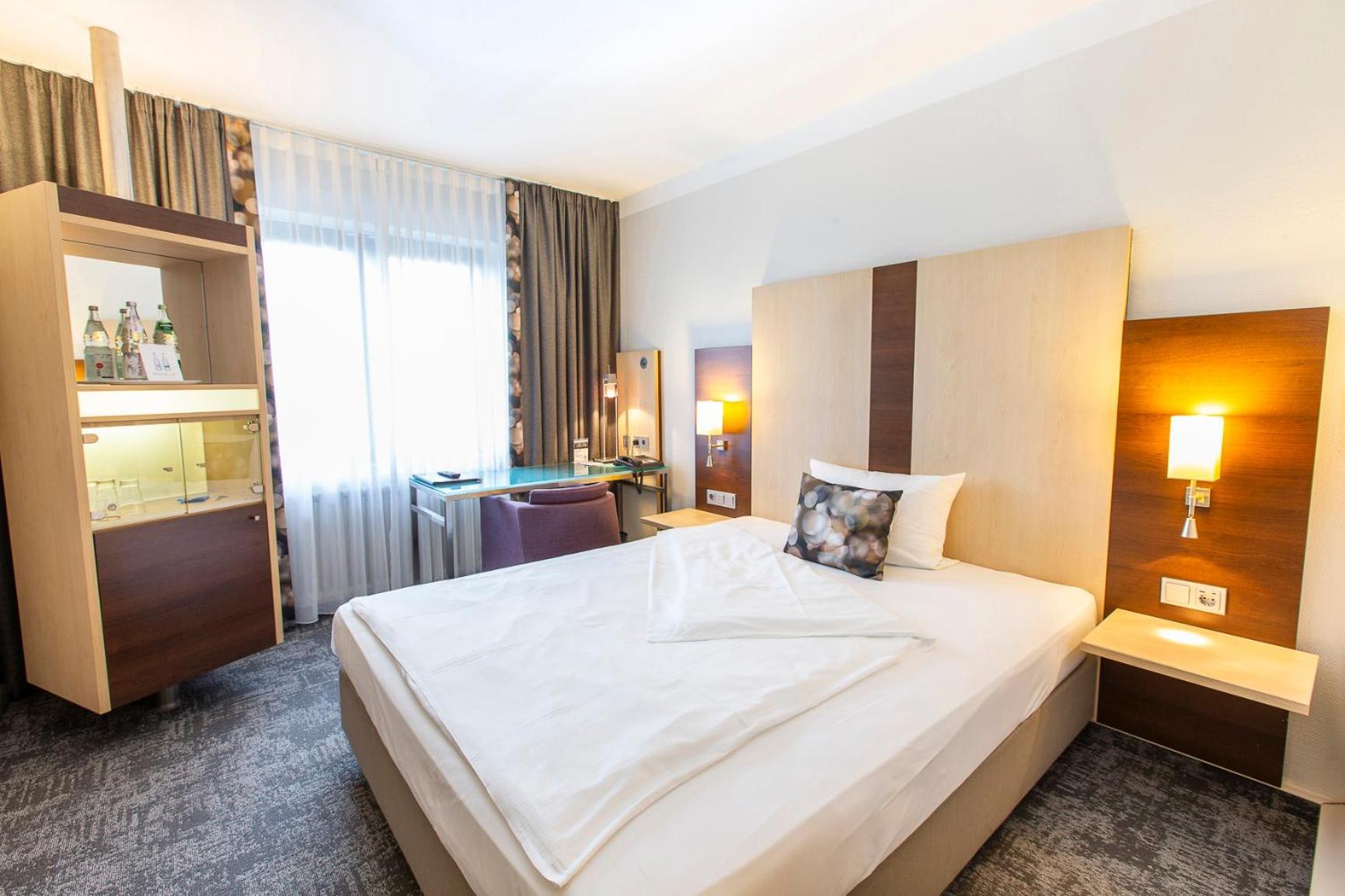 Hotel Scheffelhoehe Bruchsal Extérieur photo