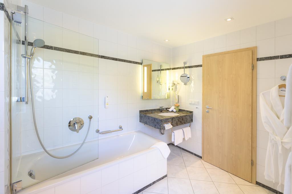 Hotel Scheffelhoehe Bruchsal Extérieur photo