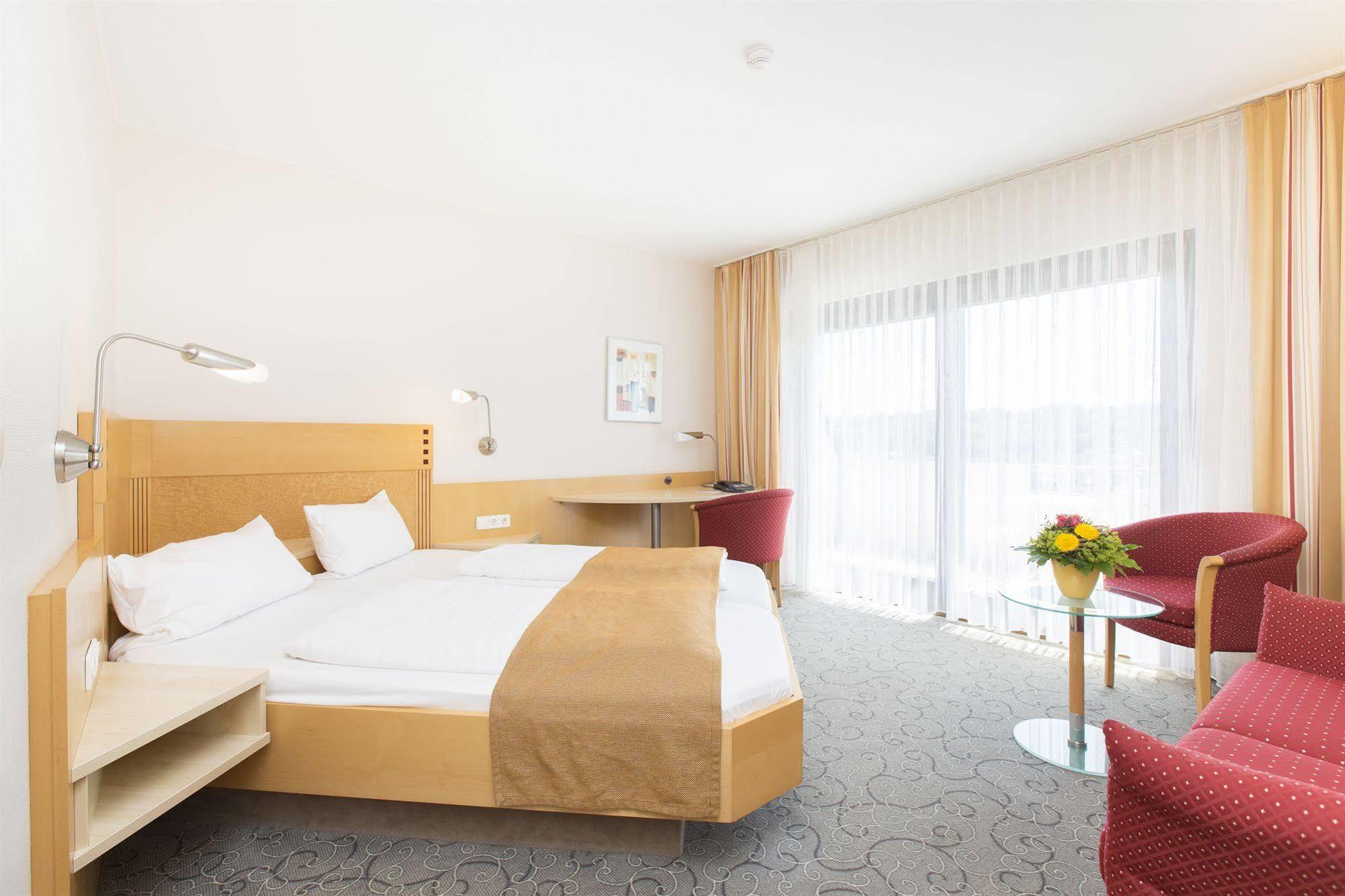 Hotel Scheffelhoehe Bruchsal Extérieur photo
